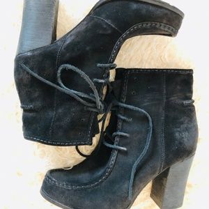 Frye Parker Moc Short Black Item: 76656  3476656-B